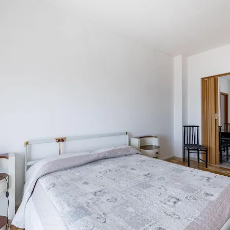 Scenic In Near Sea And Casino Apartment *